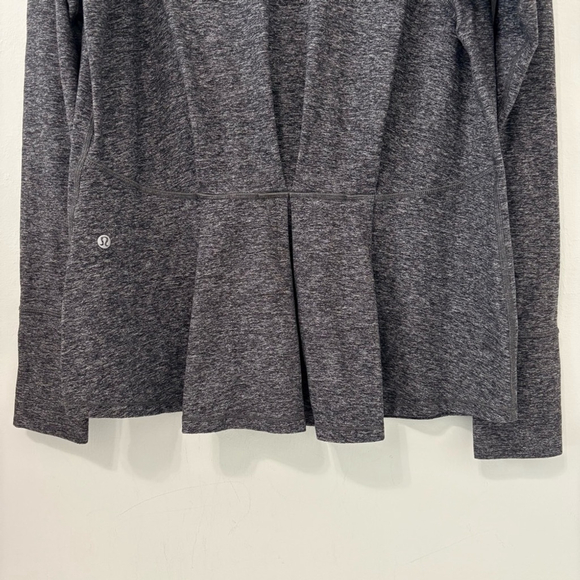 Lululemon Warm Your Core Long Sleeve Tee Sz 10 Heathered Black EUC - Picture 6 of 8
